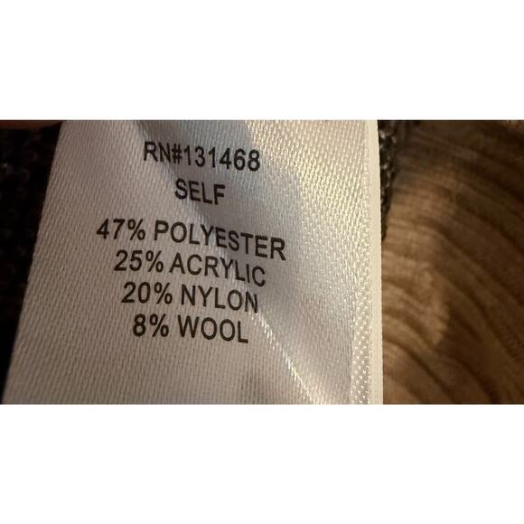 FATE NWT Sweater Size LG Animal Print Cute Fringe Soft Cute - Picture 4 of 6